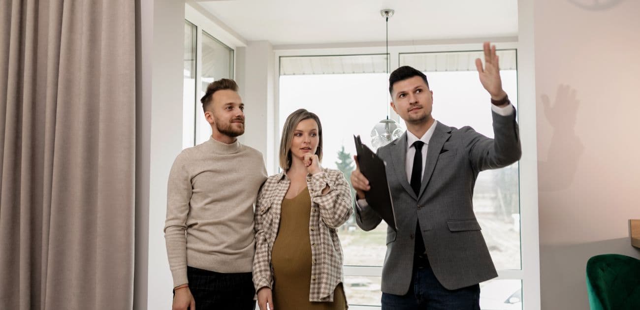 Passionné d'immobilier : tout le monde peut-il devenir agent immobilier indépendant ?